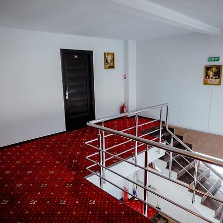 Pensiunea Vialux Bacau Bagian luar foto